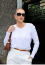 Blusa Feminina em Tricot com Tramas e Gola V - Branco Blusa Feminina em Tricot com Tramas e Gola V - Branco