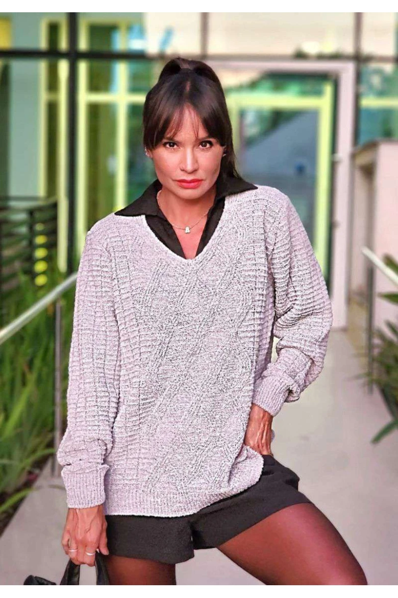 Blusa Feminina Tricot Texturizada Gola V - Cinza mescla Blusa Feminina Tricot Texturizada Gola V - Cinza mescla