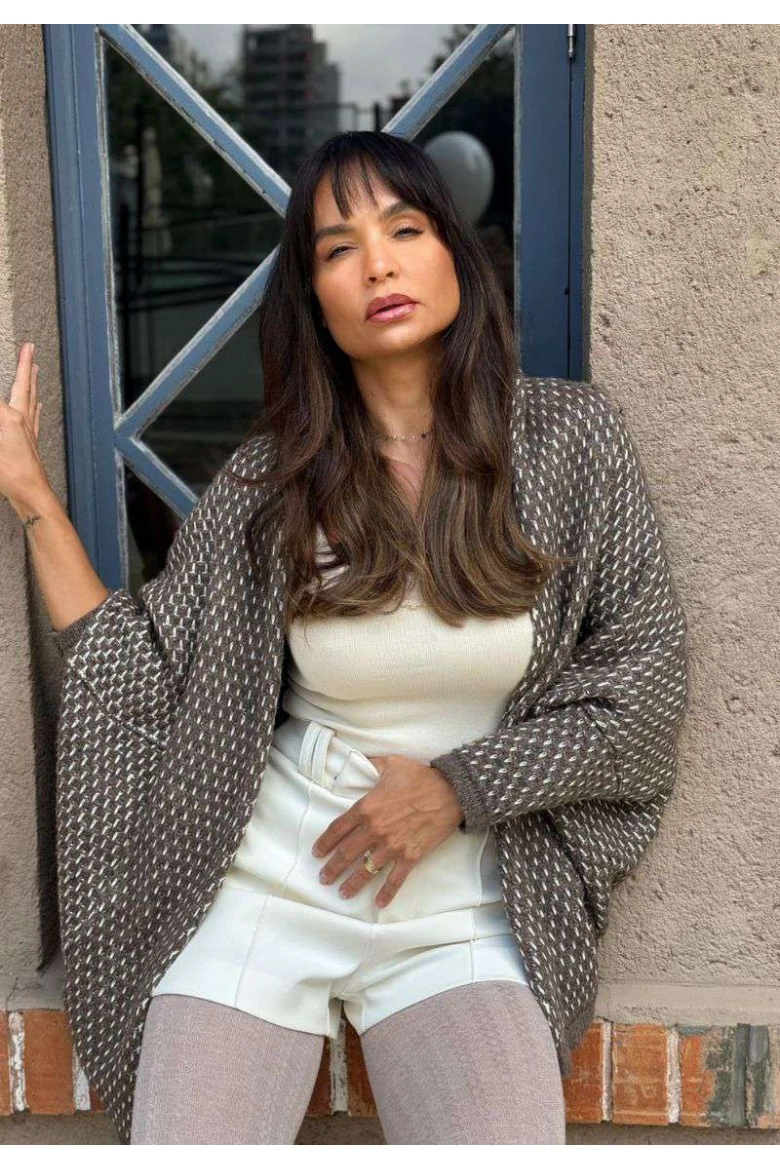 Cardigan Oversized em Tricô Texturizado - Marrom