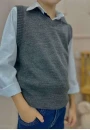 Colete Infantil Unissex em Tricot Liso Gola V Canelada - Cinza mescla