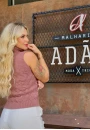 Colete Feminino de Tricot com Gola Alta e Tramas Trabalhadas - Rosa envelhecido