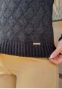 Colete Feminino de Tricot com Gola Alta e Tramas Trabalhadas - Preto