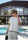 Conjunto em Tricot Feminino com Blusa Manga Curta e Calça Reta - Off white
