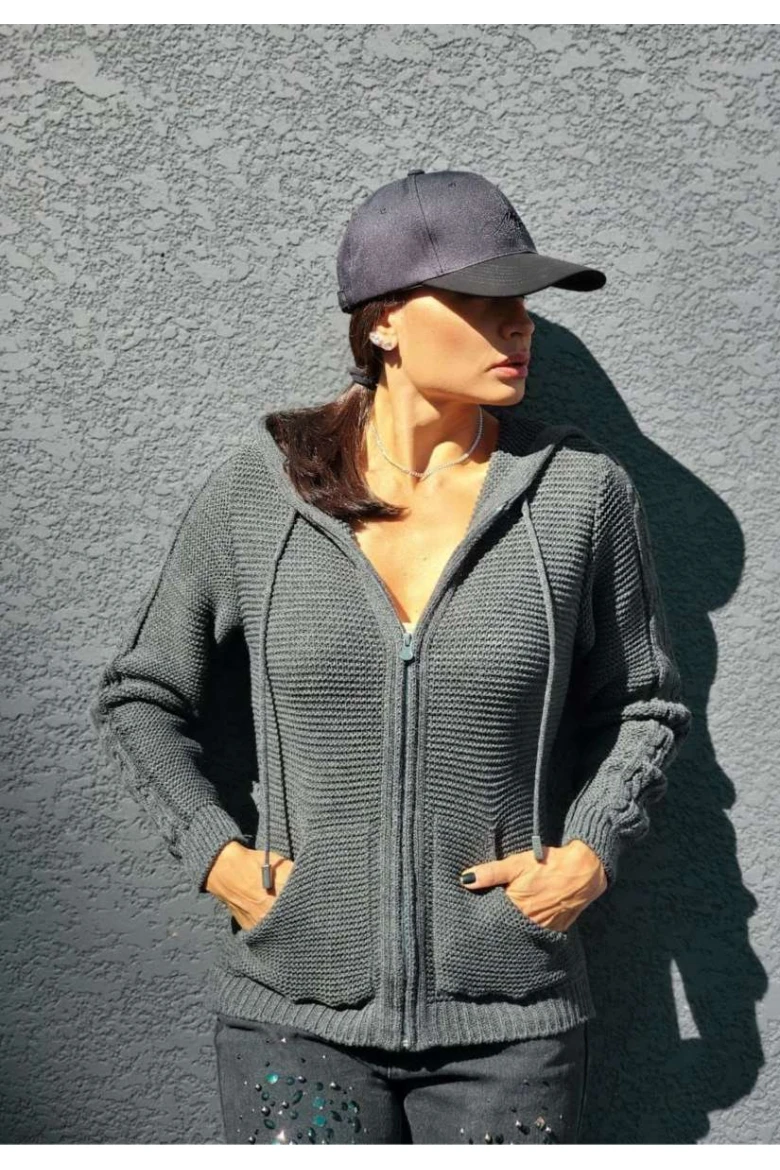 Jaqueta de Tricot Feminina com Zíper e Capuz - Cinza mescla